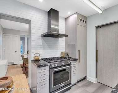 15 Buena Vista Court - Photo Thumbnail 8