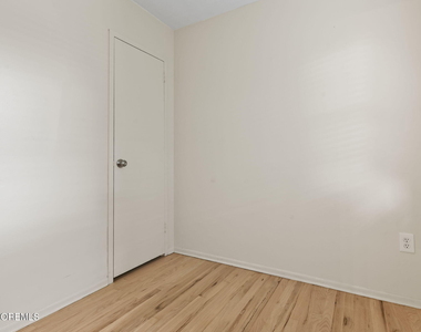 63 Stonehurst Boulevard - Photo Thumbnail 13