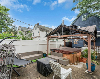 916 Mattison Avenue - Photo Thumbnail 17