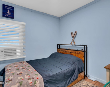 916 Mattison Avenue - Photo Thumbnail 9