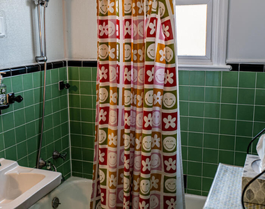 23 Ocean Avenue - Photo Thumbnail 10