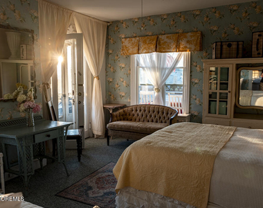 23 Ocean Avenue - Photo Thumbnail 3