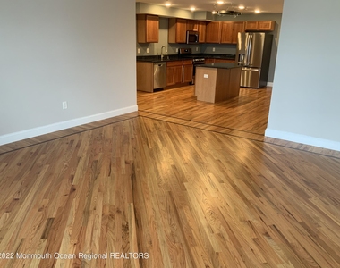 48 1st Avenue - Photo Thumbnail 7