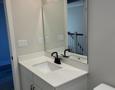 3007 Quail Ridge Boulevard - Photo Thumbnail 11