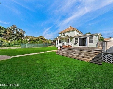 674 Morford Avenue - Photo Thumbnail 9