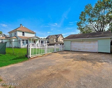 674 Morford Avenue - Photo Thumbnail 21