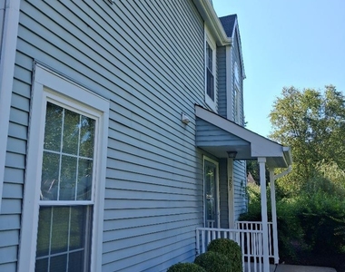 287 Elmwood Court - Photo Thumbnail 1