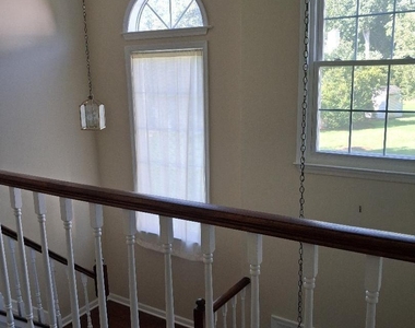 287 Elmwood Court - Photo Thumbnail 2