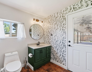 1202 W Amelia Avenue - Photo Thumbnail 26