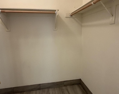 670 E Palo Verde Street - Photo Thumbnail 8