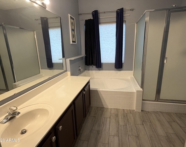 670 E Palo Verde Street - Photo Thumbnail 7