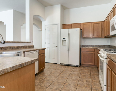 2230 W Calle Del Sol -- - Photo Thumbnail 8