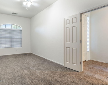 2230 W Calle Del Sol -- - Photo Thumbnail 21