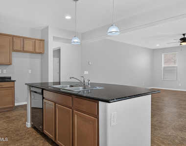2263 N Park Meadows Drive - Photo Thumbnail 9