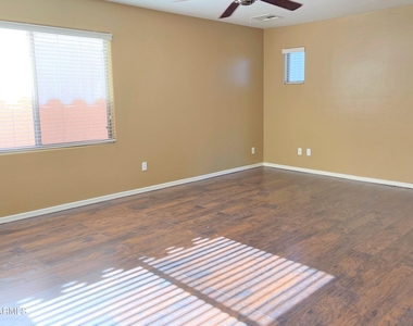 2741 E Bart Street - Photo Thumbnail 7