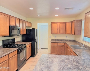 2741 E Bart Street - Photo Thumbnail 1