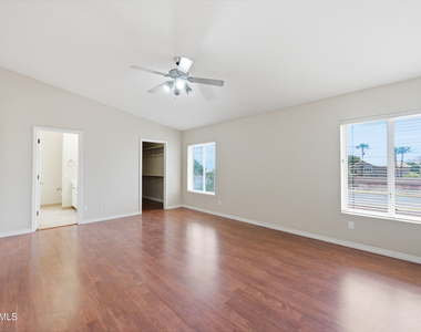 2743 E Verbena Drive - Photo Thumbnail 18