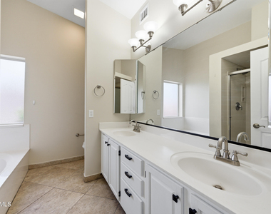 2743 E Verbena Drive - Photo Thumbnail 19