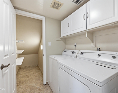 2743 E Verbena Drive - Photo Thumbnail 29
