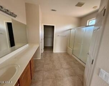 16774 W Aspen View Drive - Photo Thumbnail 20