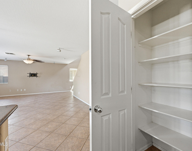 45022 W Bahia Drive - Photo Thumbnail 8