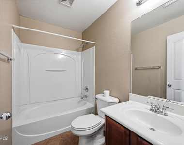 45022 W Bahia Drive - Photo Thumbnail 20
