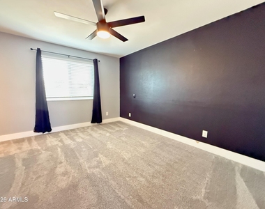 2601 E Hopi Avenue - Photo Thumbnail 10