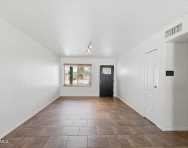1433 E Windsor Avenue - Photo Thumbnail 3