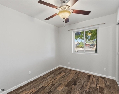 1433 E Windsor Avenue - Photo Thumbnail 13