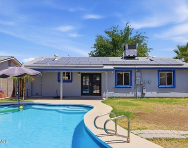 1433 E Windsor Avenue - Photo Thumbnail 26