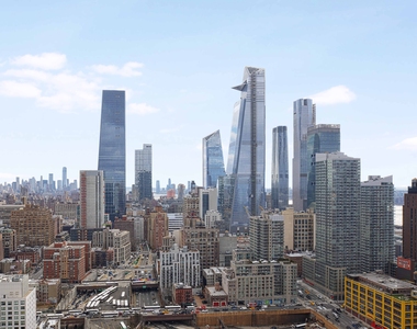 West 42nd Street at 9th Ave - Photo Thumbnail 5