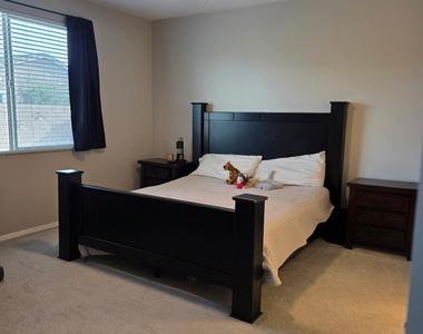 1225 E Jahns Drive - Photo Thumbnail 5
