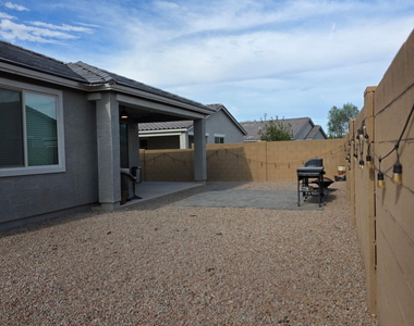 1225 E Jahns Drive - Photo Thumbnail 25