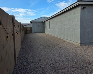 1225 E Jahns Drive - Photo Thumbnail 21