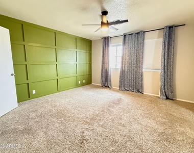 6041 W Villa Maria Drive - Photo Thumbnail 15