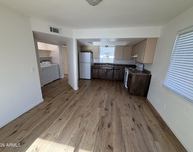 6038 S Alameda Road - Photo Thumbnail 18