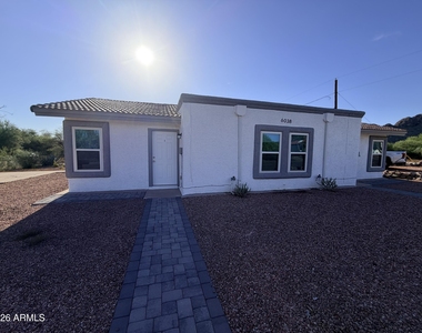 6038 S Alameda Road - Photo Thumbnail 5