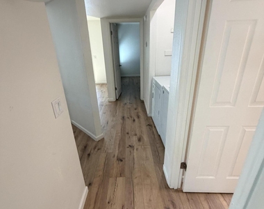 6038 S Alameda Road - Photo Thumbnail 14