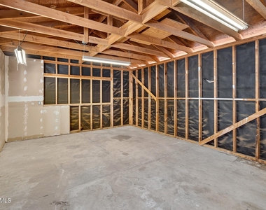 1007 E Citrus Way - Photo Thumbnail 40
