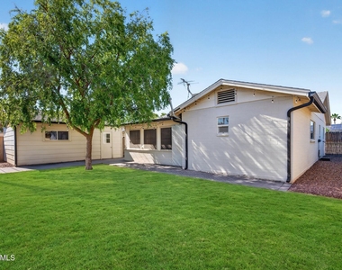 1007 E Citrus Way - Photo Thumbnail 38