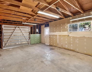 1007 E Citrus Way - Photo Thumbnail 41