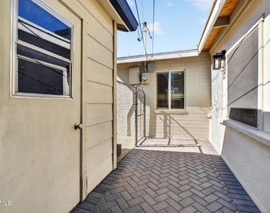 1007 E Citrus Way - Photo Thumbnail 35