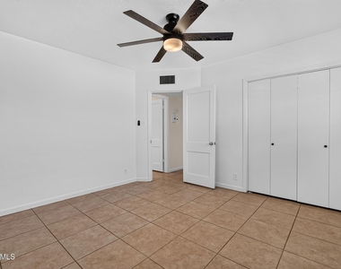 1007 E Citrus Way - Photo Thumbnail 24