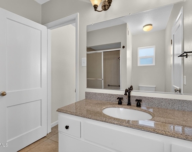 1007 E Citrus Way - Photo Thumbnail 21