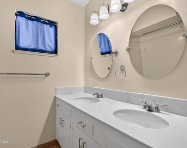 1007 E Citrus Way - Photo Thumbnail 29