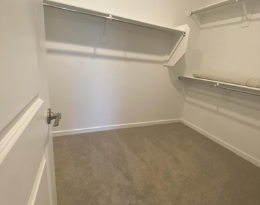 773 E Lark Street - Photo Thumbnail 2