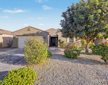 1041 W Glen Canyon Drive - Photo Thumbnail 2