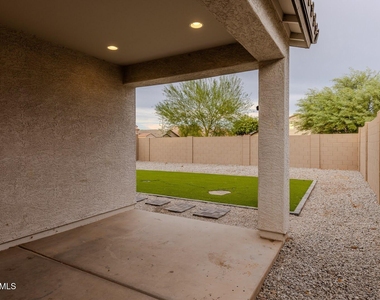 4219 S 57th Drive - Photo Thumbnail 34