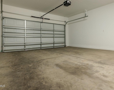 4219 S 57th Drive - Photo Thumbnail 30