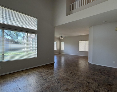4376 S Rim Court - Photo Thumbnail 2